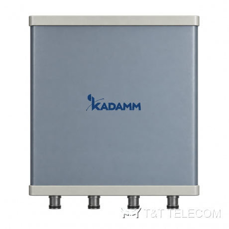 KADAMM K8811136F31 — трёхдиапазонная секторная антенна 2×1710–2690 / 3300–3800 МГц, 13 дБи, 4 порта, наклон 3°