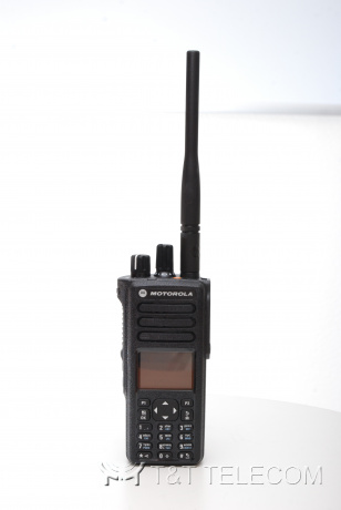 Motorola DP4801 портативная радиостанция