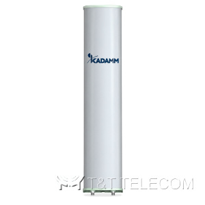 KADAMM K801809015v01 — однодиапазонная секторная антенна 790–960 МГц, 15 дБи, 2 порта, RET